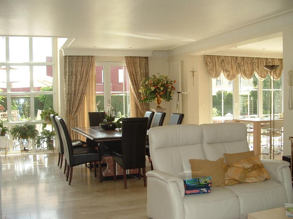 B&B Bij Lieve En Jos Hasselt Ngoại thất bức ảnh