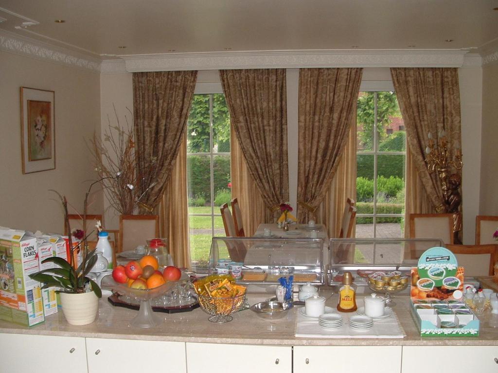 B&B Bij Lieve En Jos Hasselt Ngoại thất bức ảnh