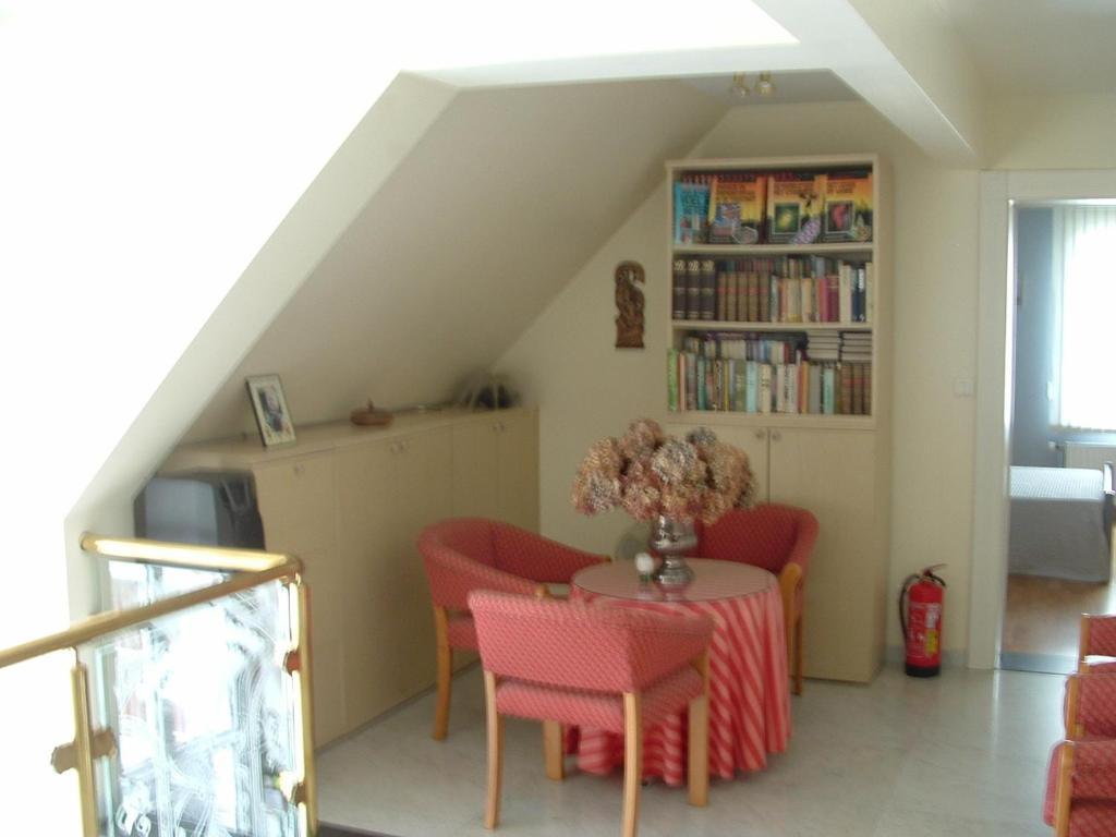 B&B Bij Lieve En Jos Hasselt Ngoại thất bức ảnh