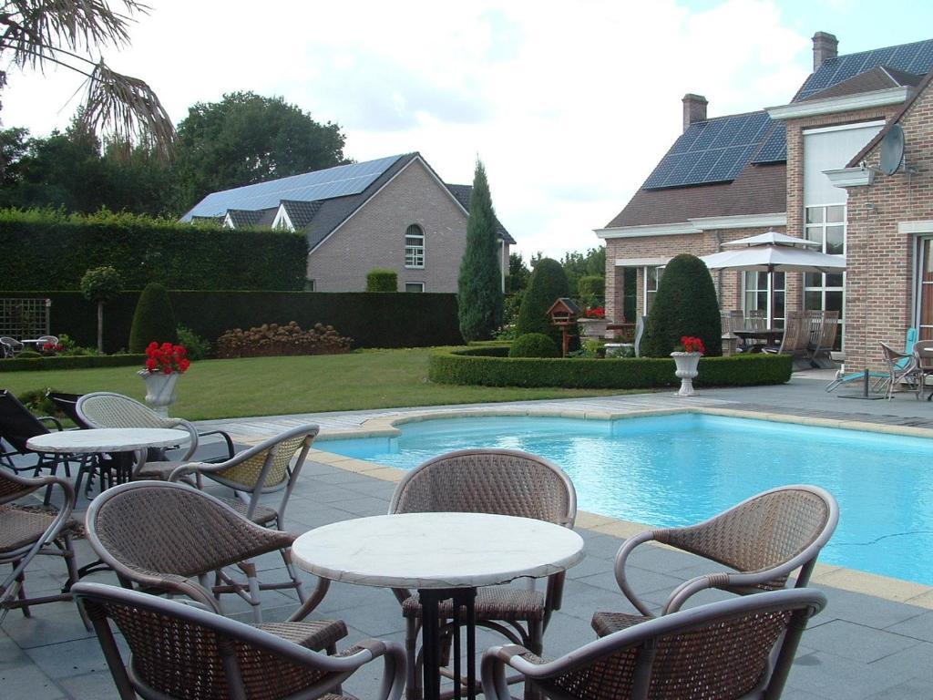 B&B Bij Lieve En Jos Hasselt Ngoại thất bức ảnh